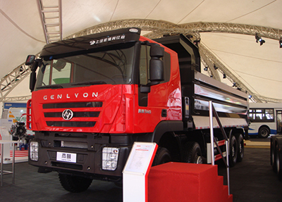 Camión volquete 6×4 EuroIV (Genlyon)